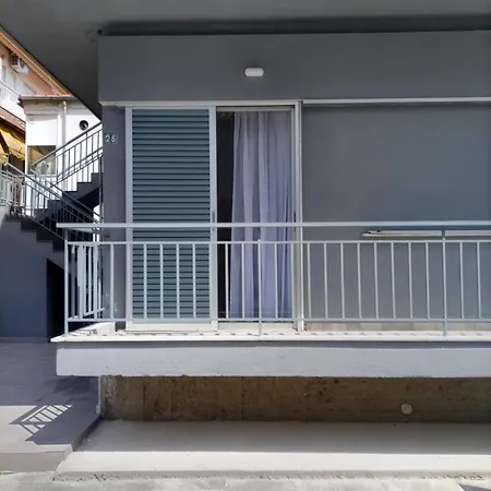 Eleni's Seaside Appartement